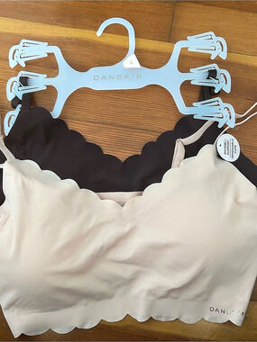 Danskin Scalloped Lace Bralette Scalloped Bralette Brown & Cream Size Large NWT